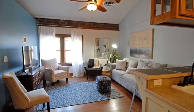 Unique Craftsman Style Loft Downtown Bloomington