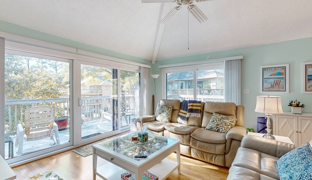 Updated golf resort condo near beach with pool, tennis/pickleball & private deck