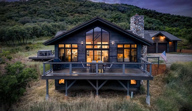 Views Location Privacy all in one Beautiful 10 Acre Estate