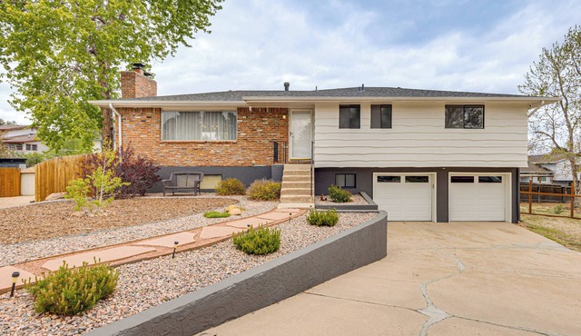 Walk to Palmer Park! Mtn-View Haven w/Deck & Yard