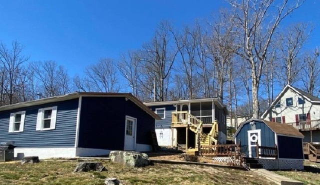 Waterfront Tranquility with lots of extras!!!