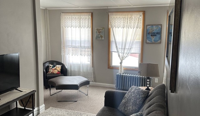 West End Stay & Play: Upper Unit #1