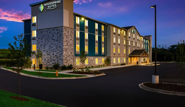WoodSpring Suites Elgin - Chicago