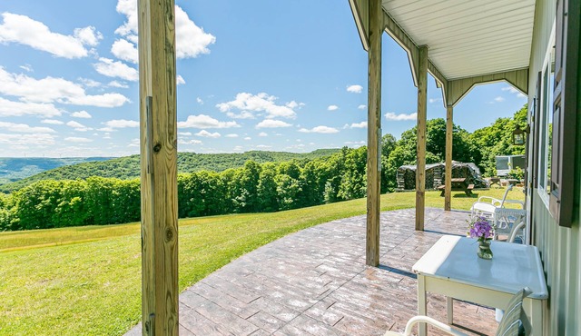 Wront listing. NOT active. SELECT FLX SUGAR HOUSE. in Naples