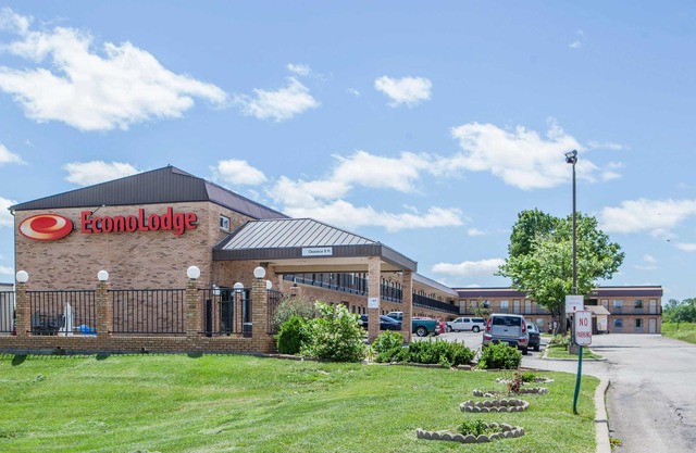 Econo Lodge Belton - Kansas City South