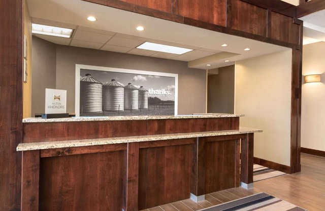 Hampton Inn 
