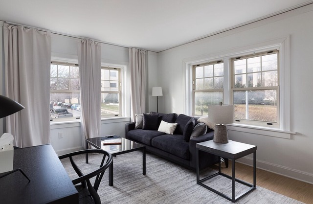 Steps to Shops, Eats | Easy Access + W&D | Zencity