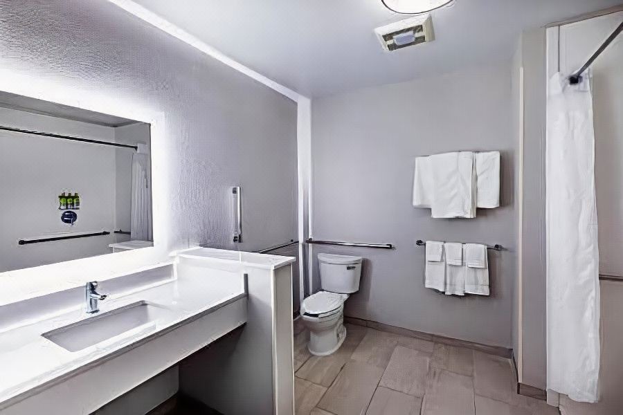 Photo of Bathroom in Parsons