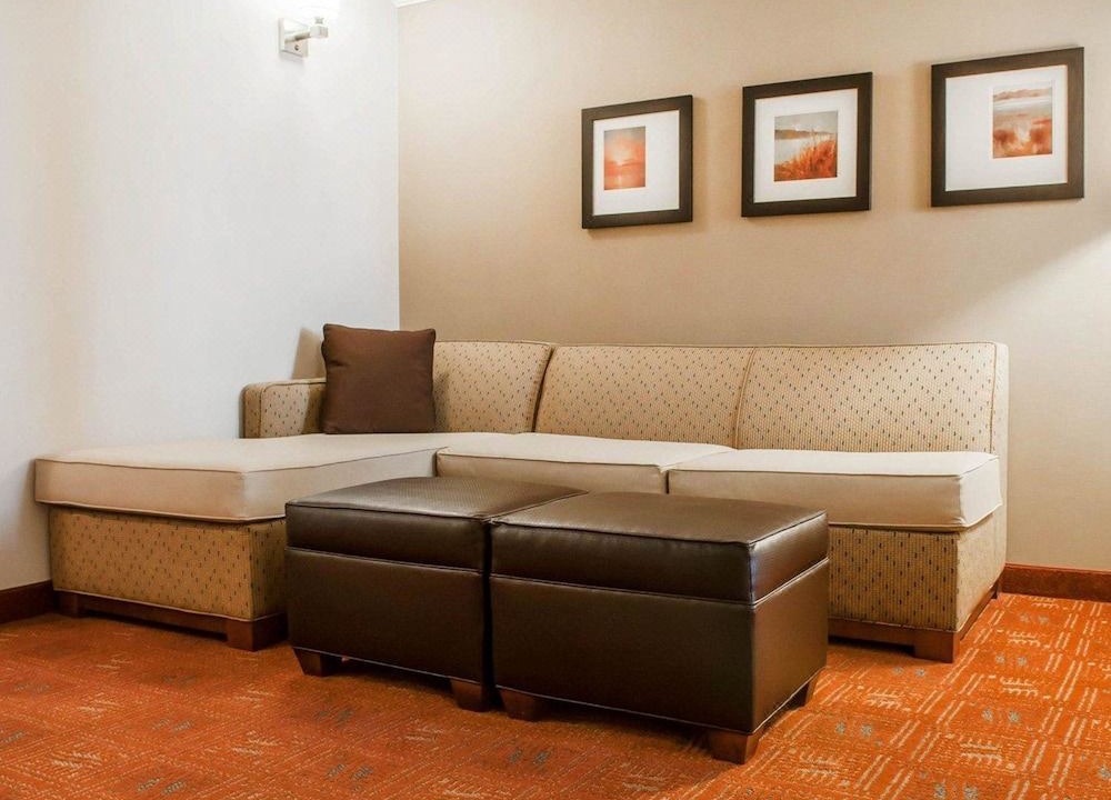 Photo of Livingroom in Farmington