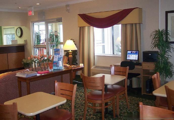 Photo of Livingroom in Muscatine