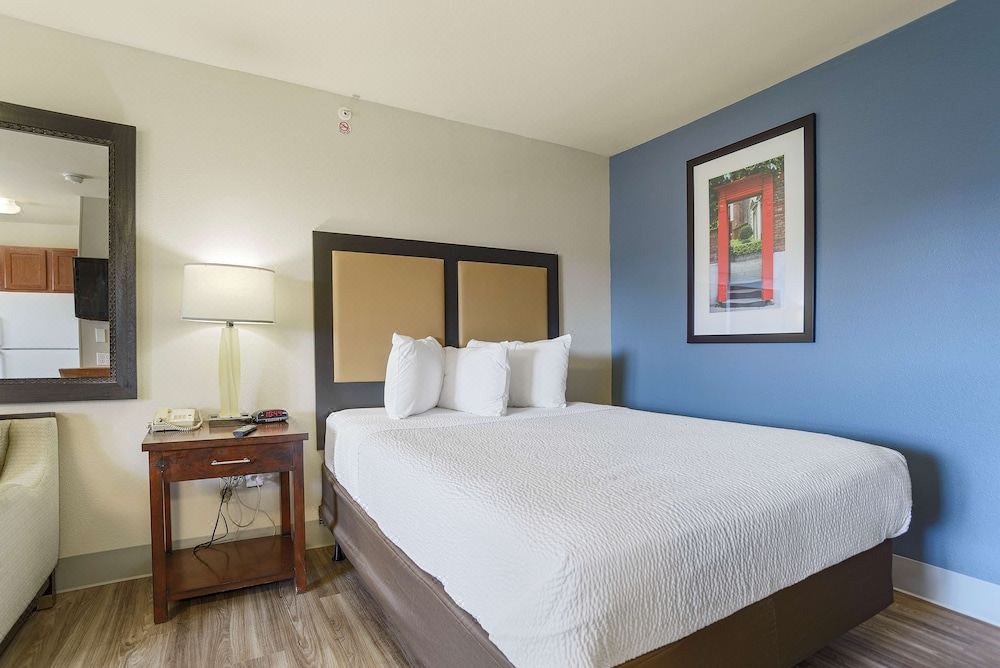 Photo of Bedroom in Lenexa