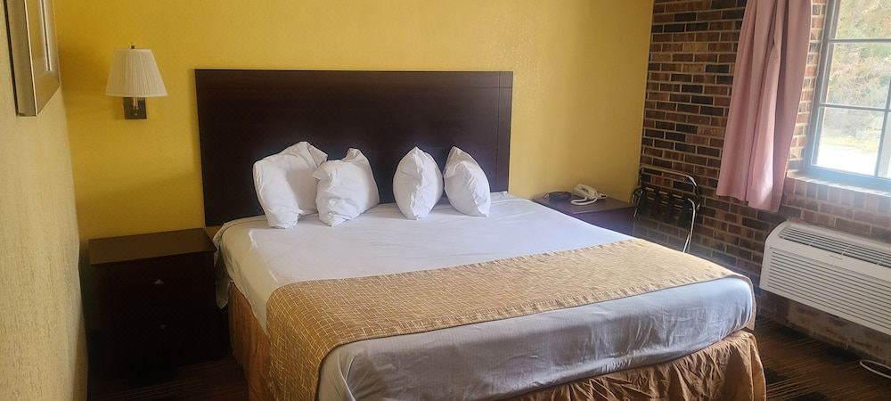 Photo of Bedroom in Platte City