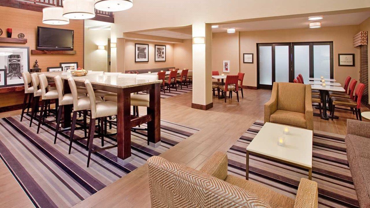 Photo of Livingroom in Deerfield
