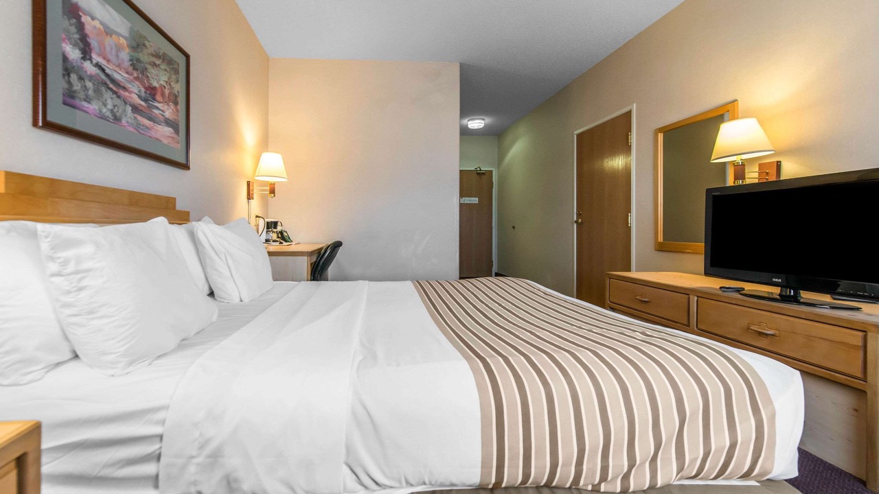Photo of Bedroom in Pueblo West