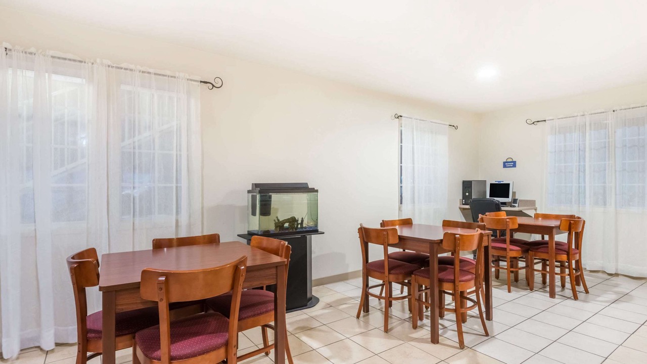 Photo of Livingroom in Andover