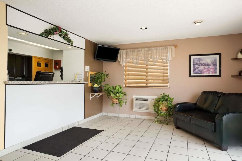 Photo of Livingroom in Southwest Area