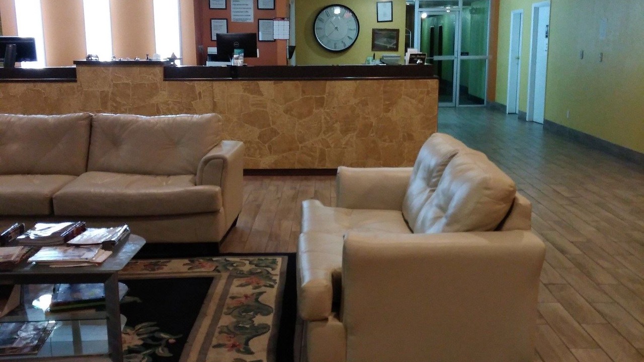 Photo of Livingroom in Junction City