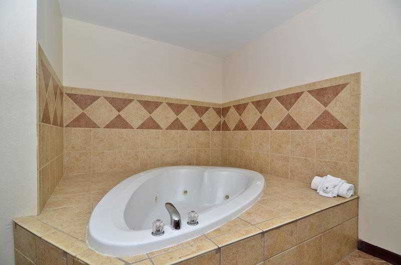 Photo of Bathroom in Parsons