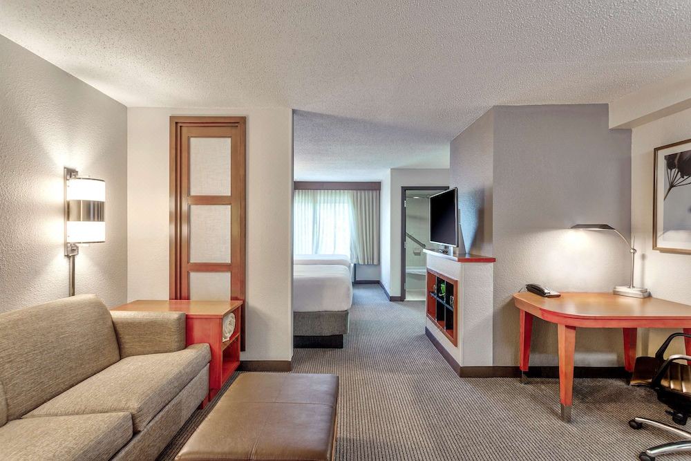 Photo of Livingroom in Overland Park