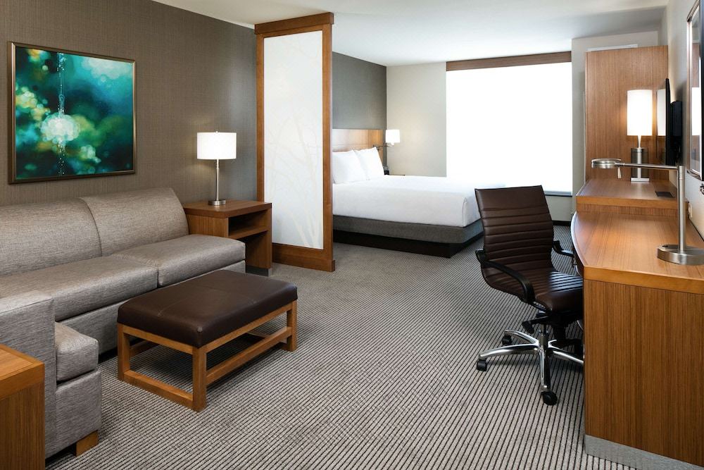 Photo of Livingroom in Lenexa