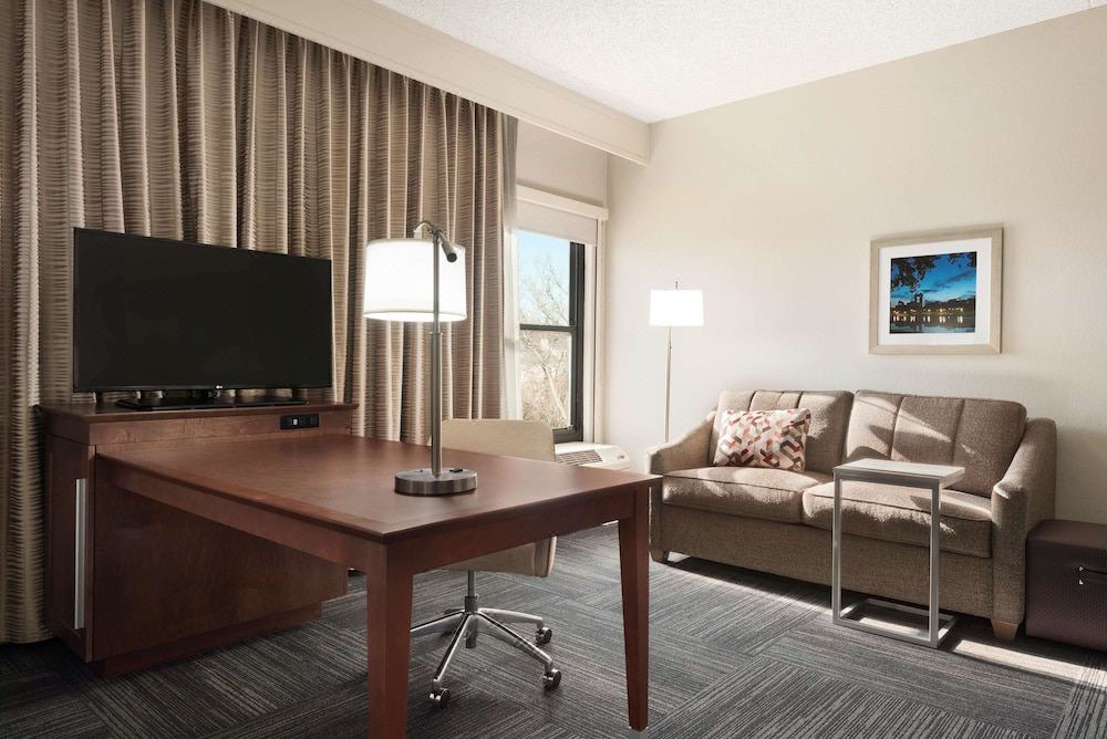 Photo of Livingroom in Deerfield