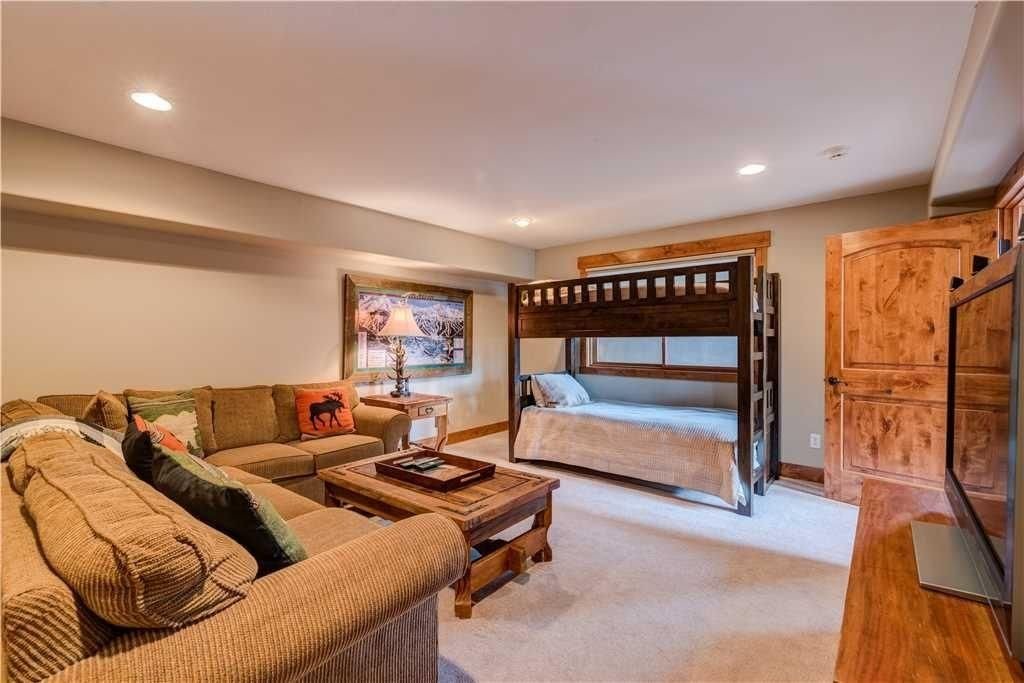 Photo of Livingroom in Woodmoor