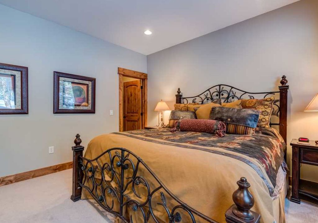 Photo of Bedroom in Woodmoor