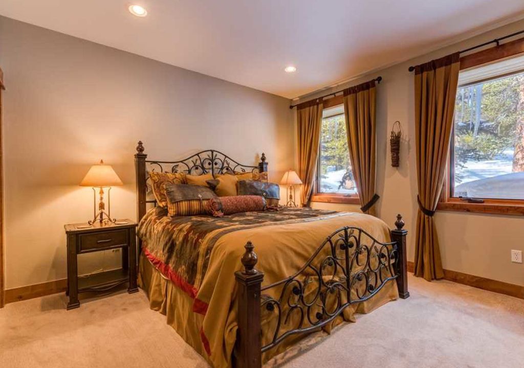 Photo of Bedroom in Woodmoor