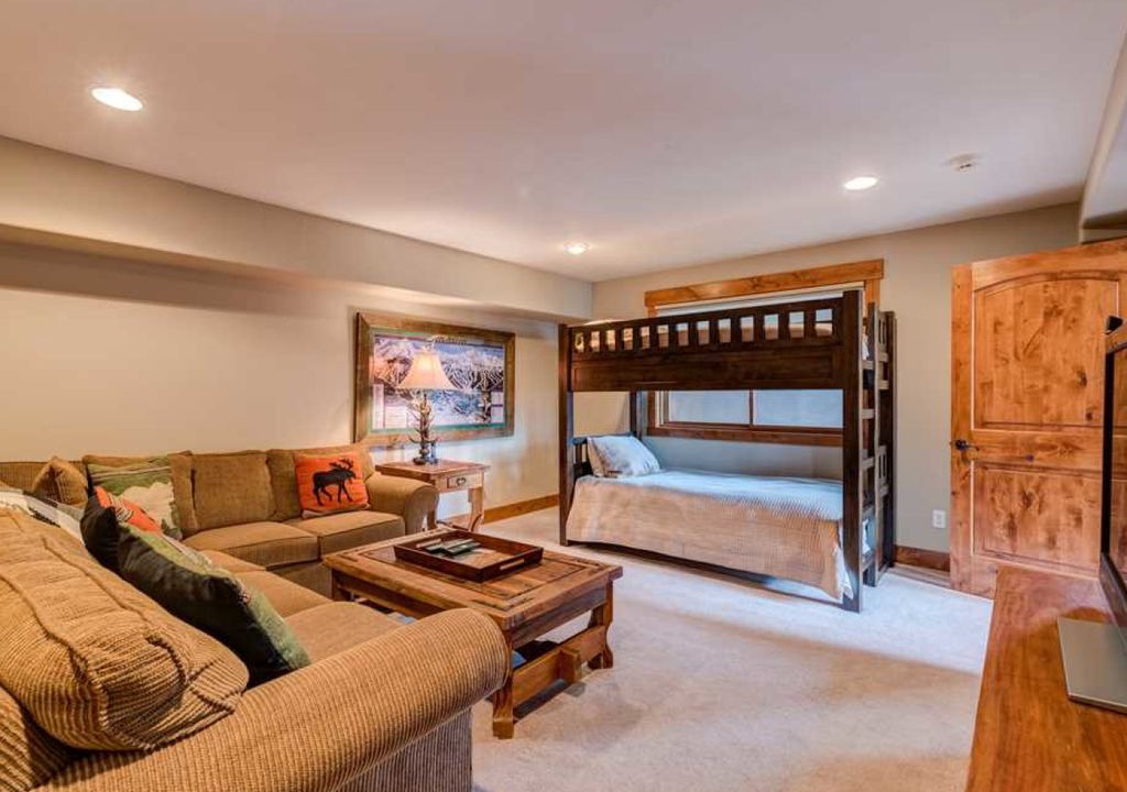 Photo of Livingroom in Woodmoor