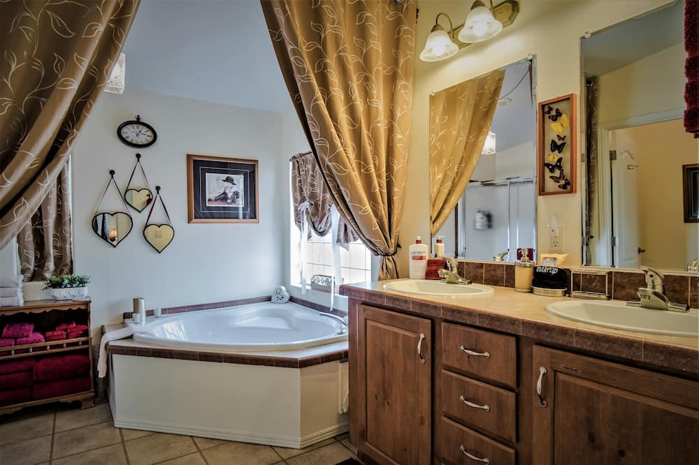 Photo of Bathroom in Kanab