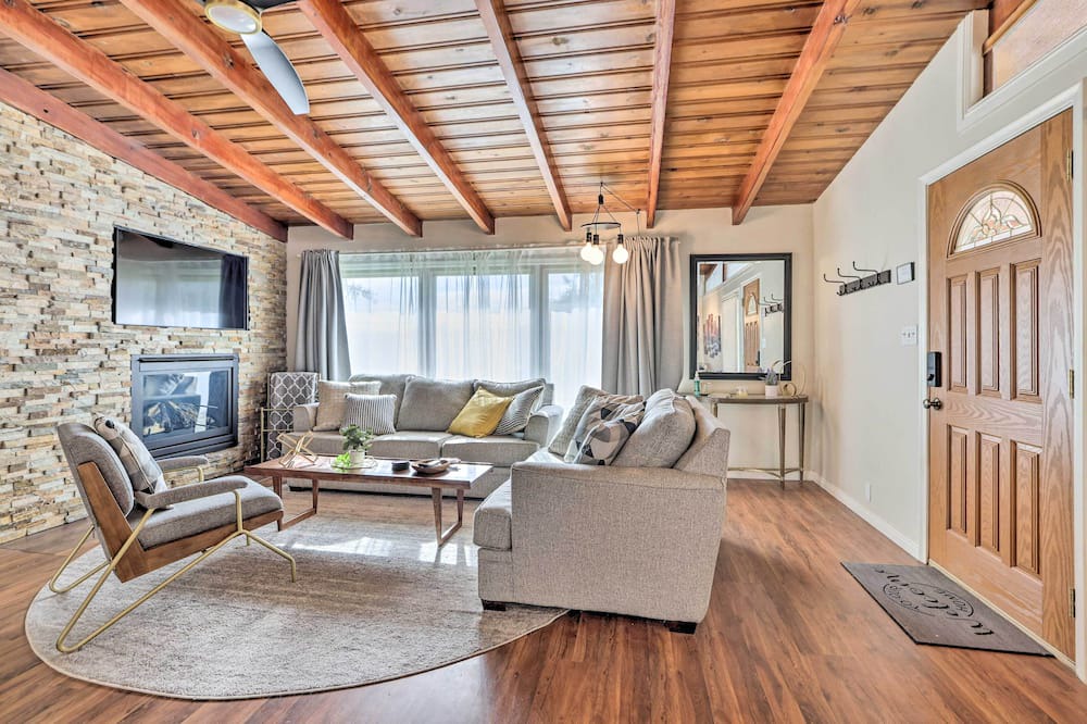 Photo of Livingroom in Toquerville