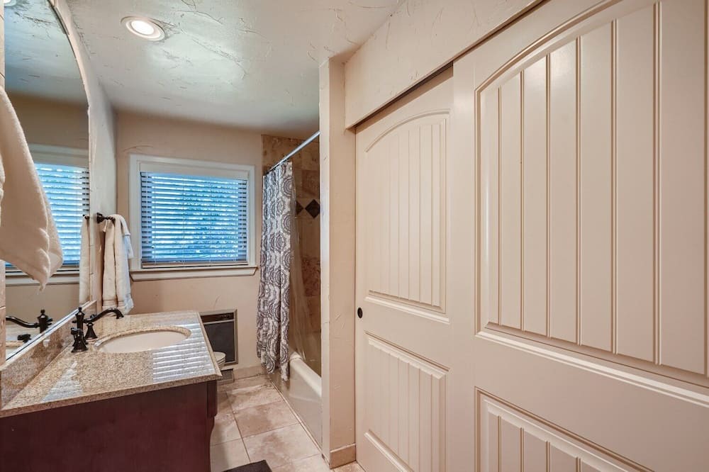 Photo of Bedroom in Foxfield