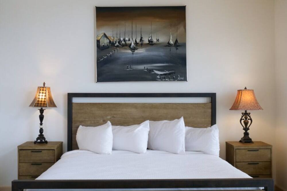Photo of Bedroom in Stanley Hills