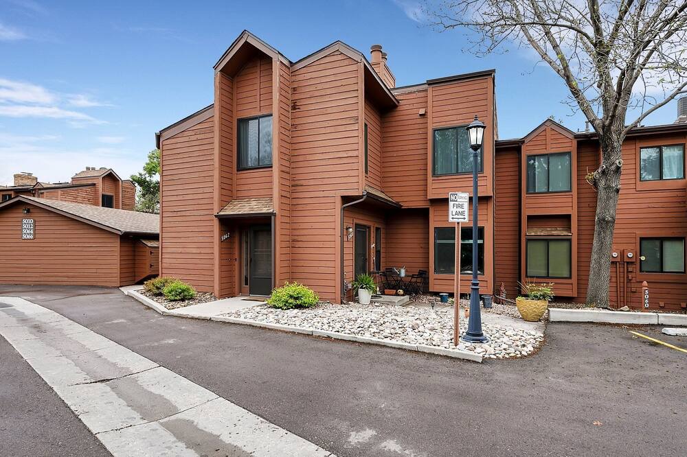 Photo of Outdoor in Village Seven