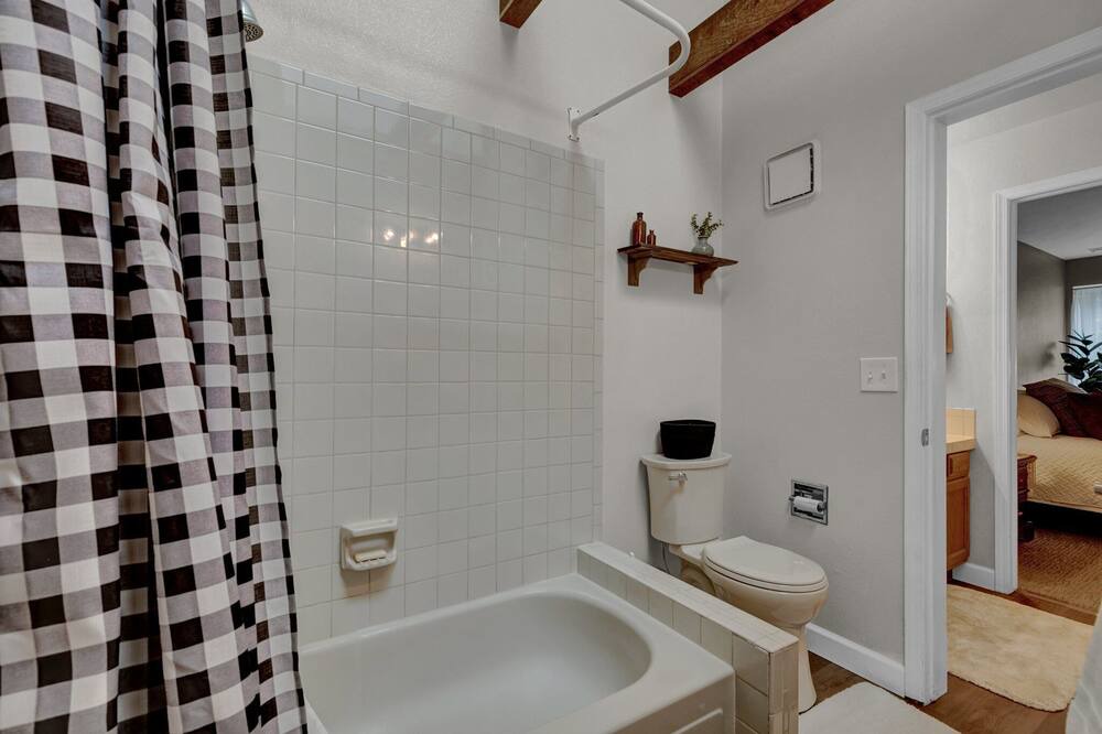 Photo of Bathroom in Village Seven