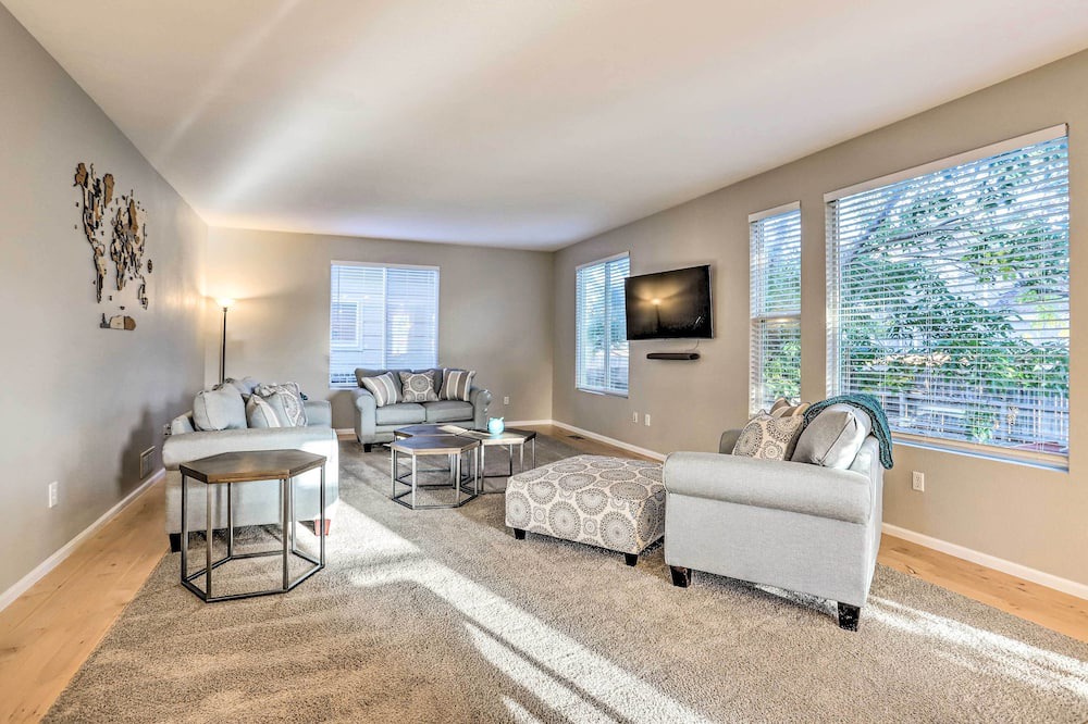 Photo of Livingroom in Henderson