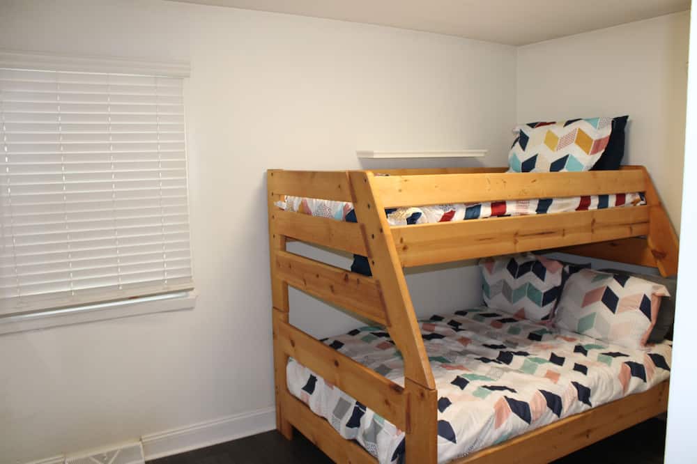 Photo of Bedroom in Waldron