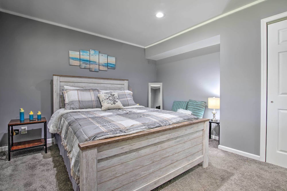 Photo of Bedroom in Topeka