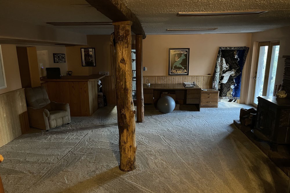 Photo of Livingroom in Coal Creek Canyon