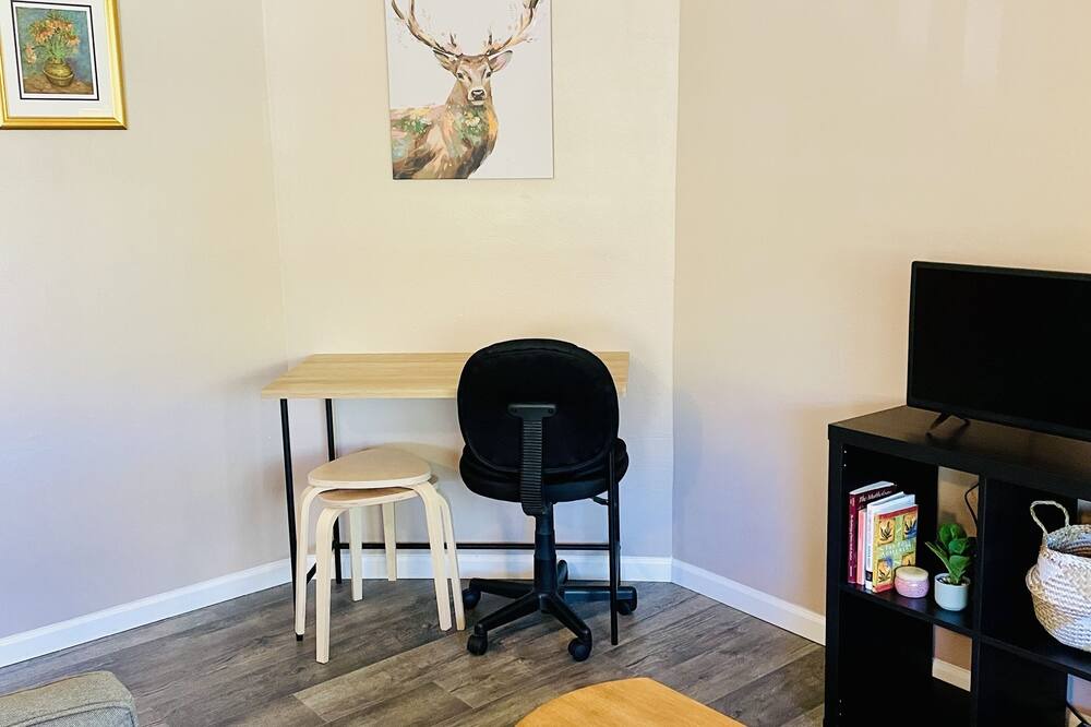Photo of Livingroom in Summit Cove