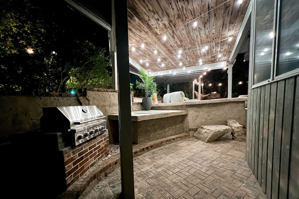 Photo of Patio Balcony in West Plaza
