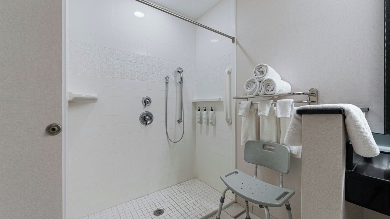 Photo of Bathroom in Alamosa