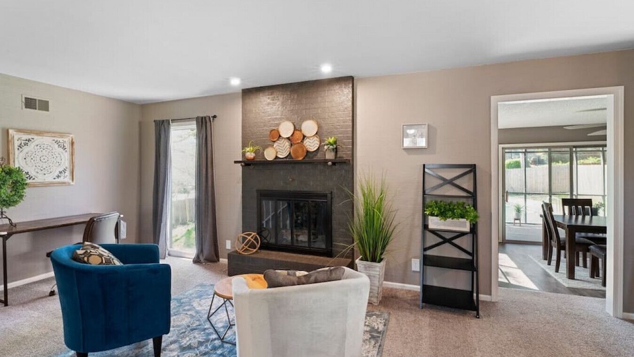 Photo of Livingroom in South Kansas City