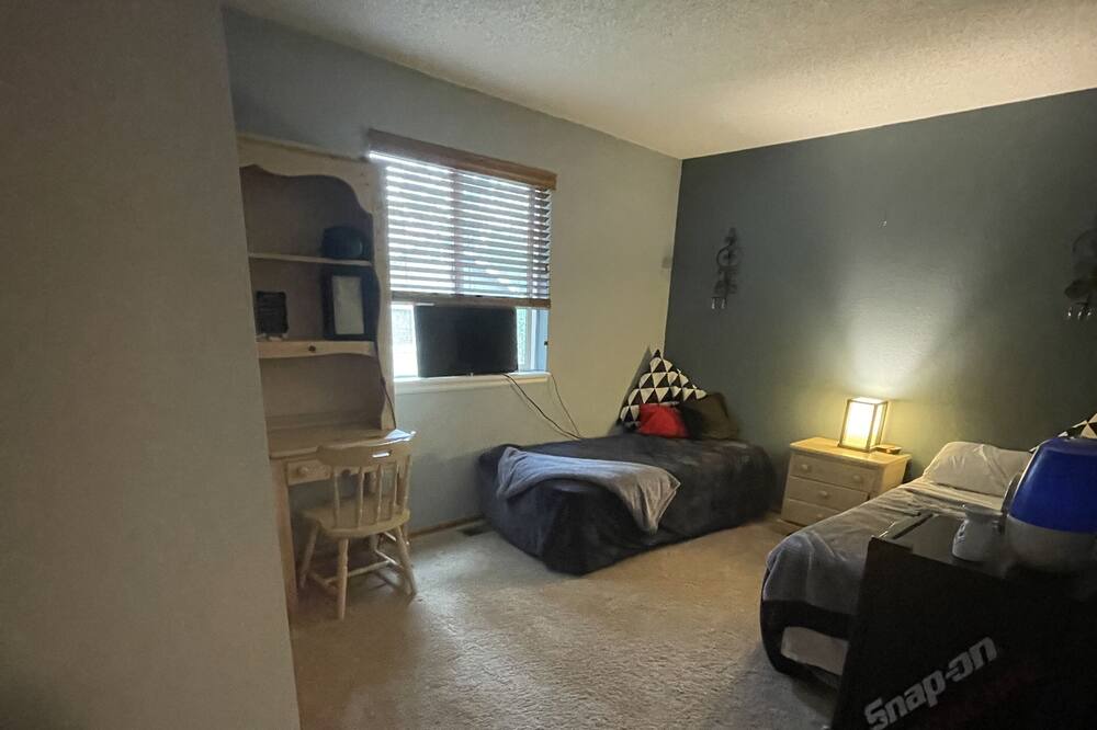 Photo of Bedroom in Parker