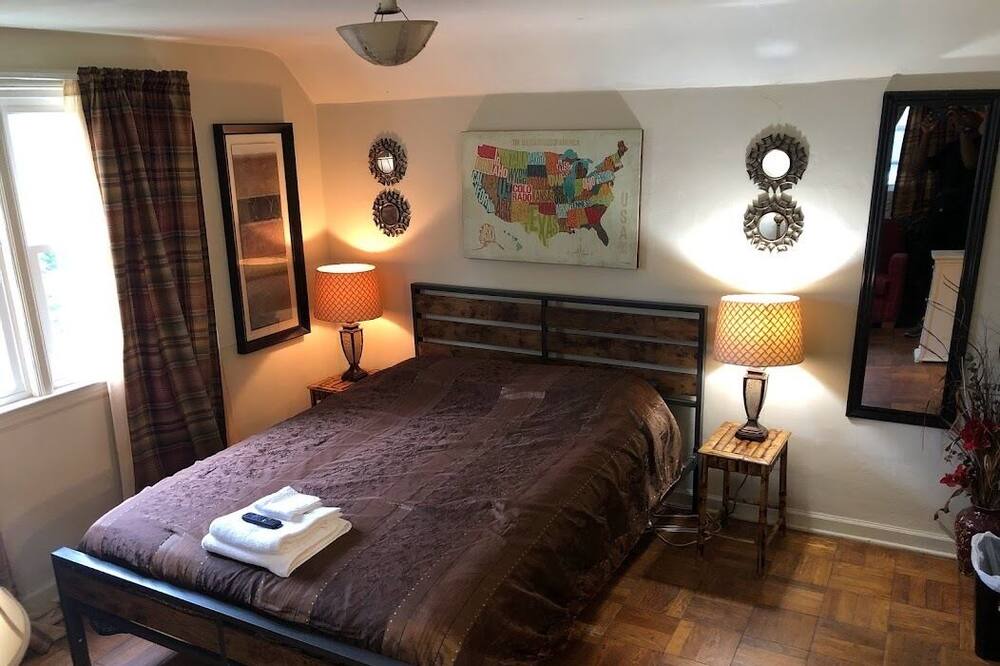 Photo of Bedroom in South Kansas City