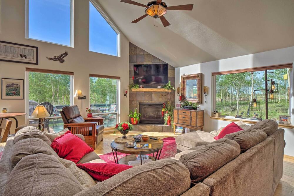 Photo of Livingroom in Indian Mountain