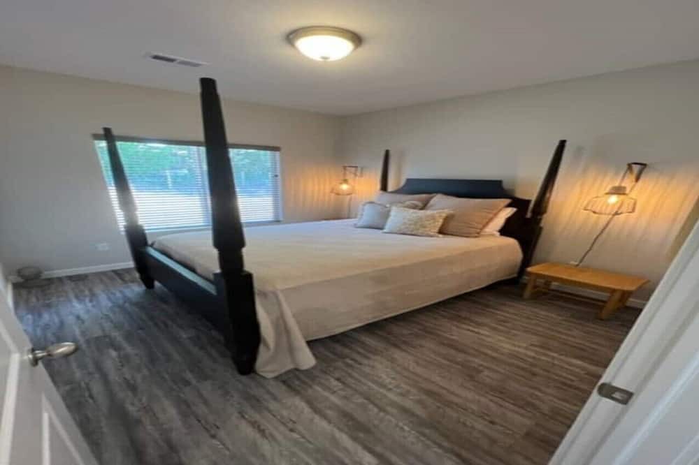Photo of Bedroom in Wichita