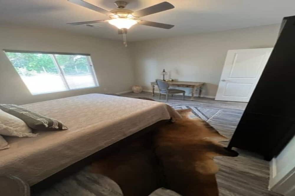 Photo of Bedroom in Wichita