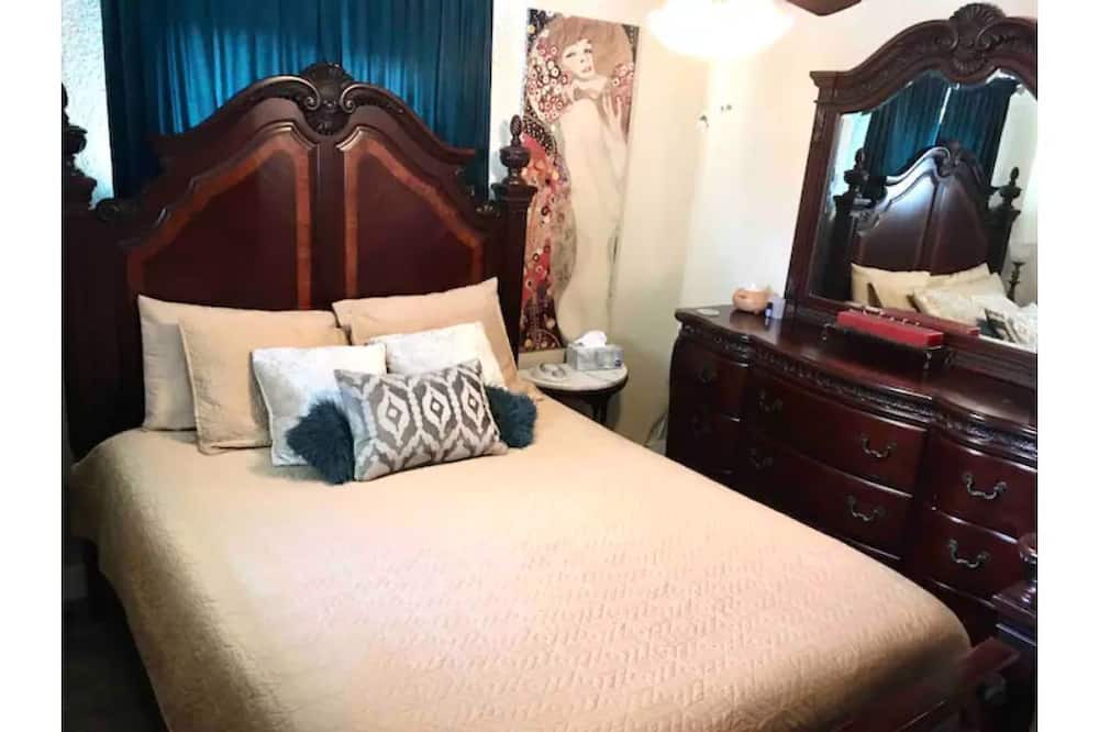 Photo of Bedroom in Berkley