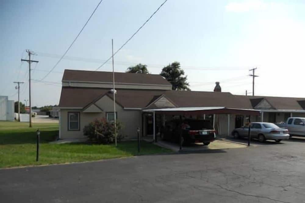 Photo of Outdoor in Harrisonville